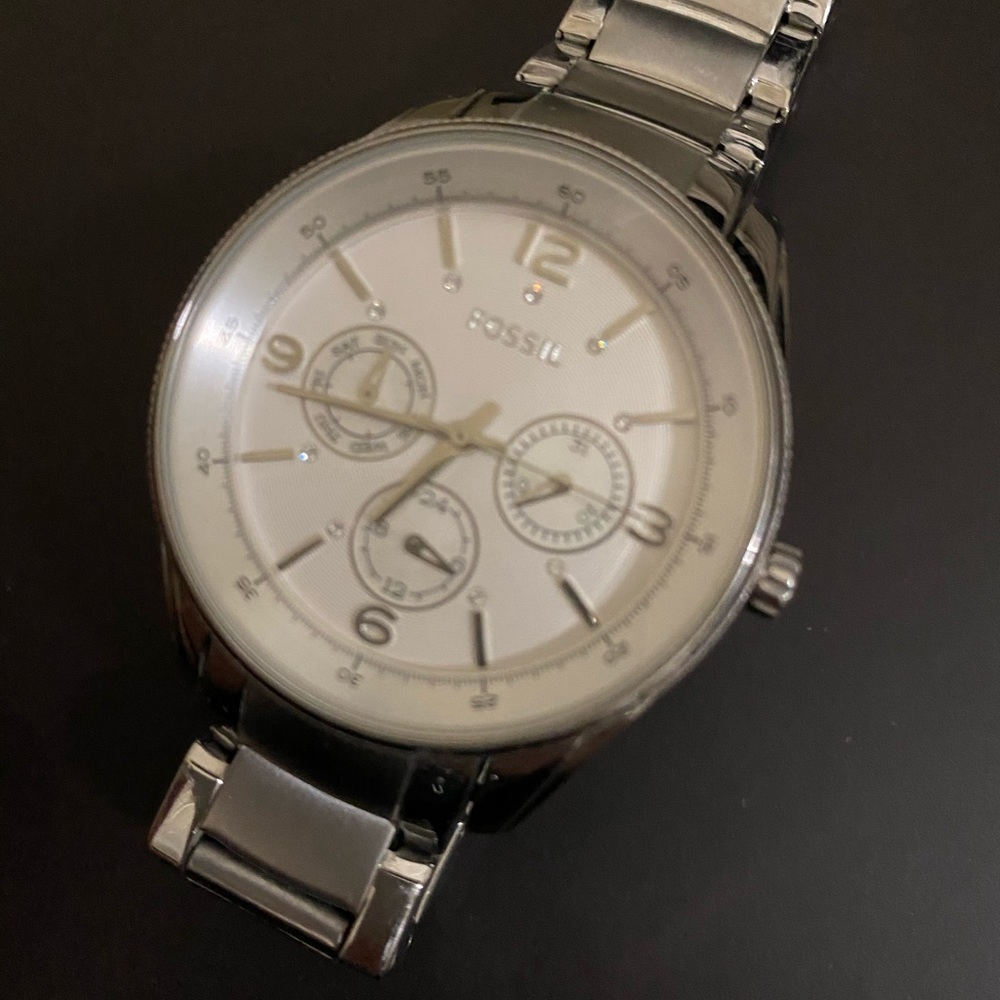 Fossil Watch - Picture 6 of 6